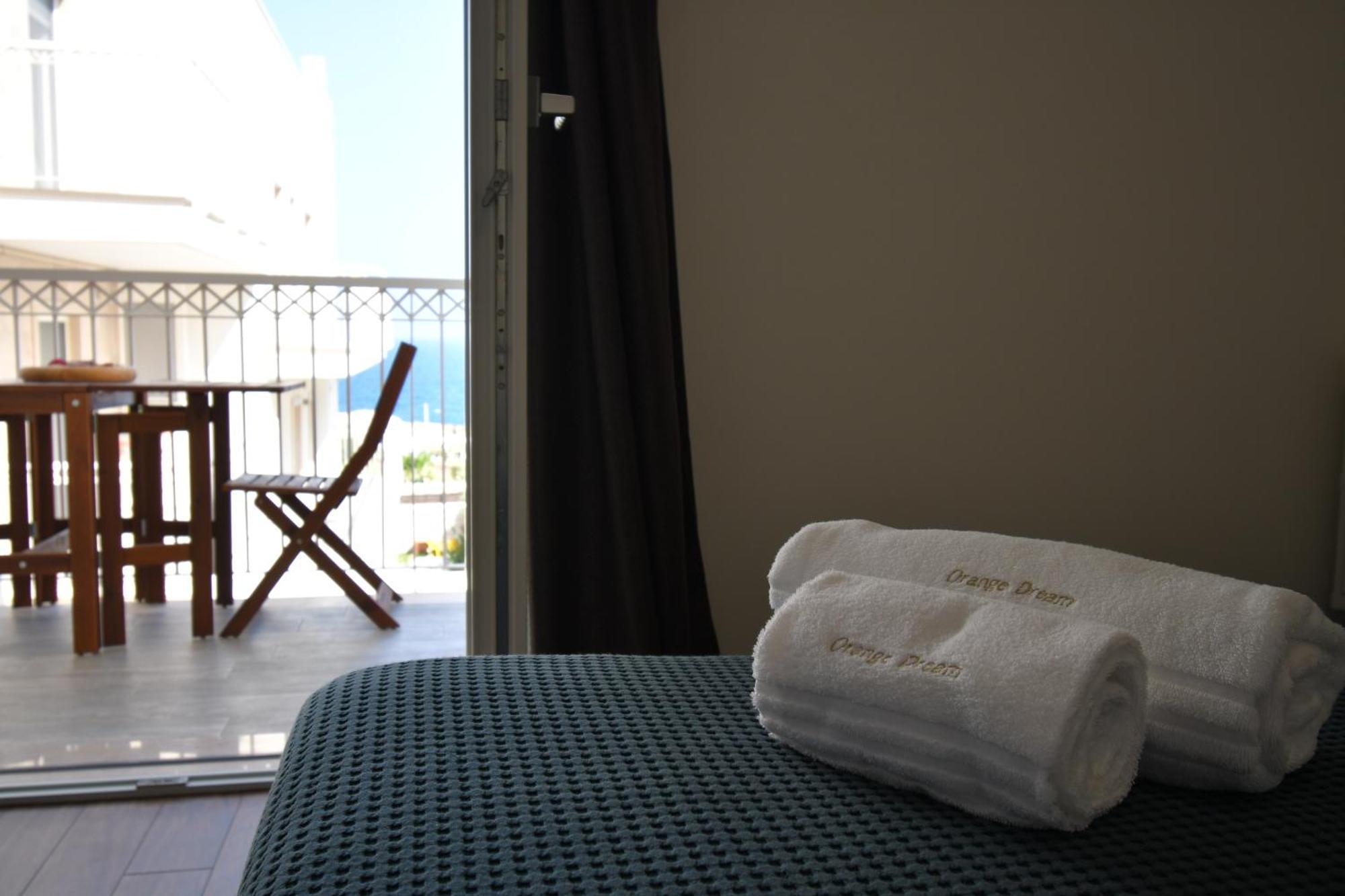 Orange Dream Hotel Polignano a Mare Exterior foto